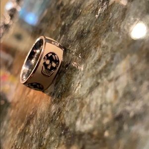 Alexander McQueen enamel skull ring
